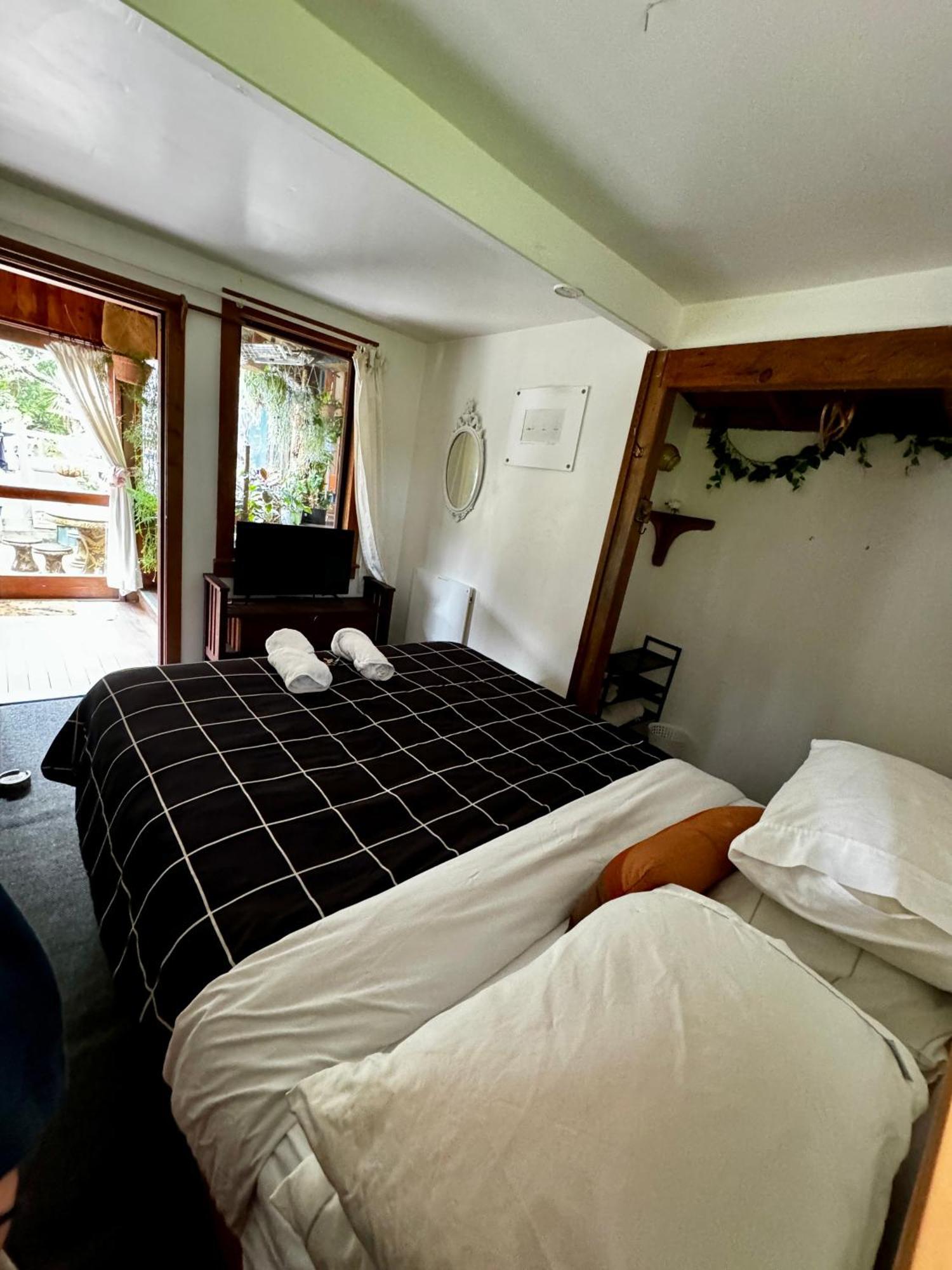 Waiheke Island Guesthouse Ostend Extérieur photo